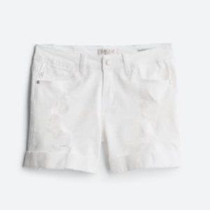 Judy Blue Hannah Distressed Tacked Cuffed Short White size 29